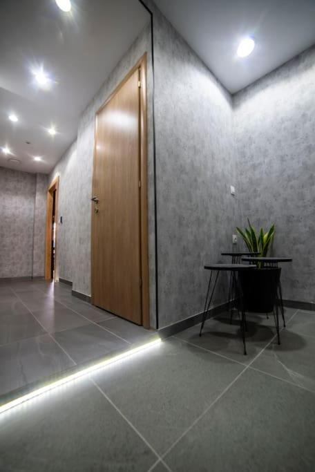 Coloris Rubrum Room Thessaloniki Exterior photo